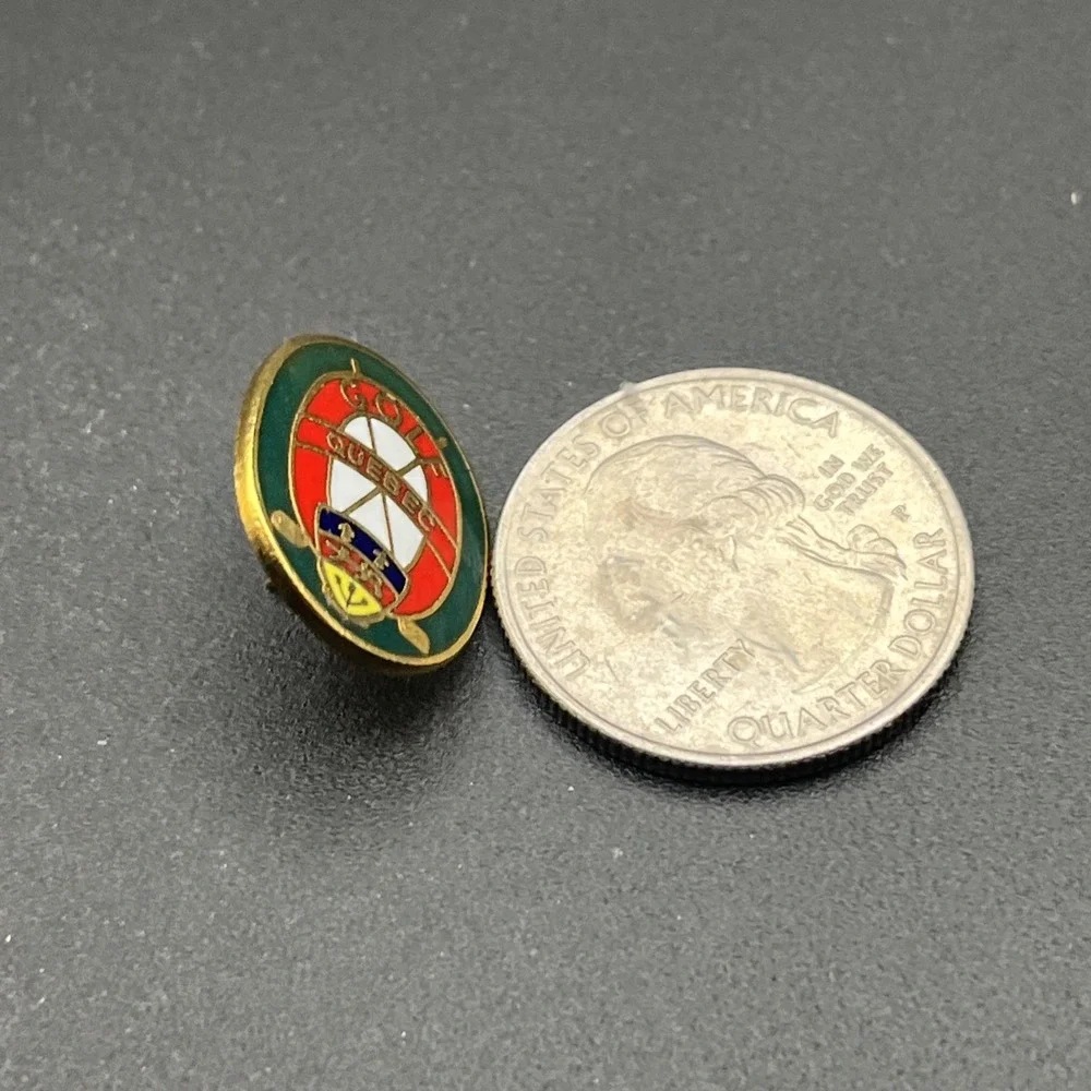 Golf Quebec Canada Crossed Clubs‎ Sport Game Lapel Hat Pin